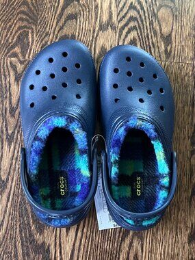 NWT Crocs Classic Lined Bold Check Clog K in Navy